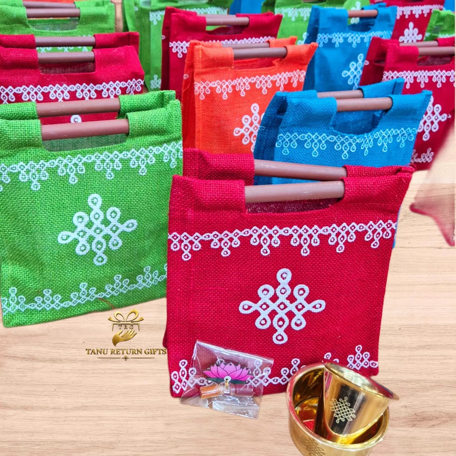 Brass Kolam Dabara Set with Kolam Jute Bag Combo - Image 2